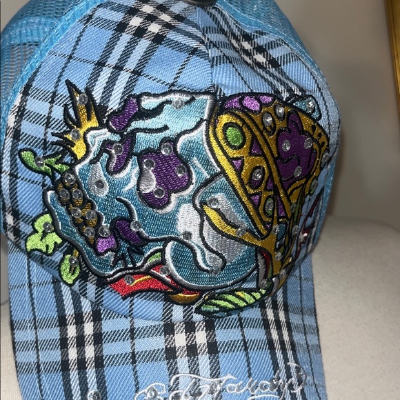 Ed Hardy - Picture 2 of 10